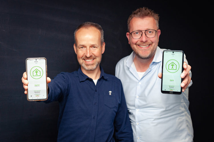 Dave Hellings (l) en Bas van der Kolk richtten jaren terug het Eindhovense bedrijf Leefsamen op.&nbsp;© Leefsamen